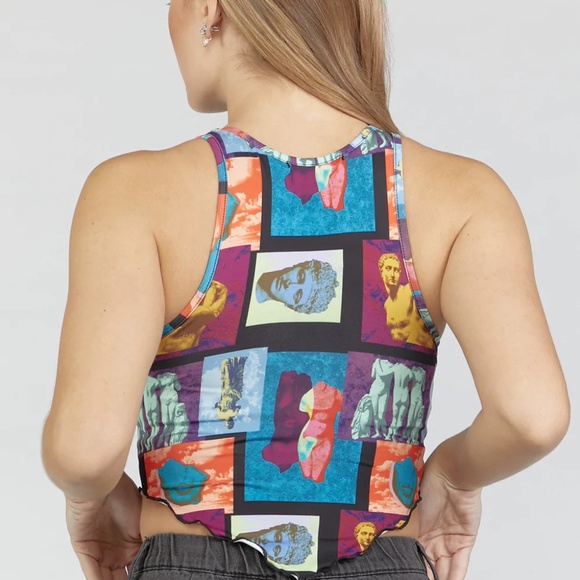 Printed Pointed Hem Cropped Tank - Picture 3 of 3